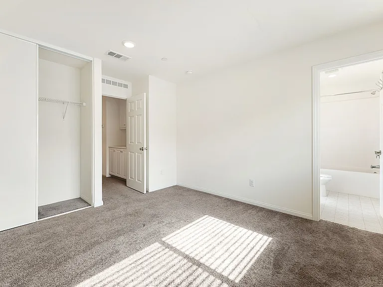 14055 Ruby Ln — Photo 21