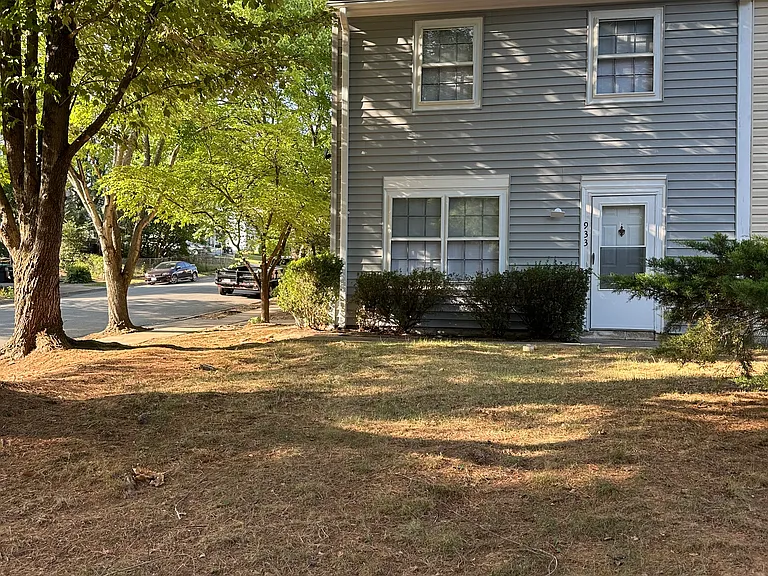 933 Rock Creek Rd — Photo 1