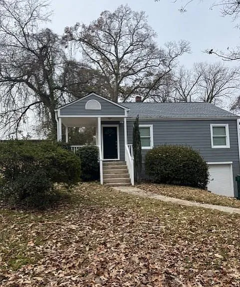 1464 Hawthorne Ave NW — Photo 1