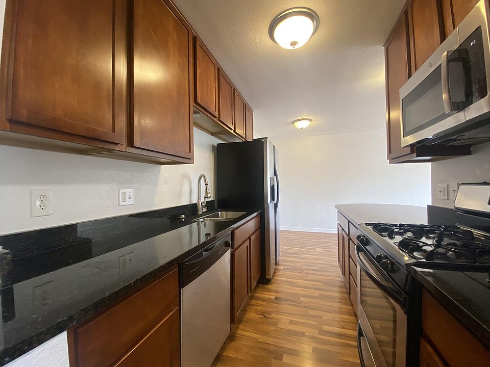 1st image of 3120 Hennepin Ave Unit 203