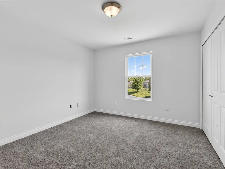 8760 Barrington Dr — Photo 35