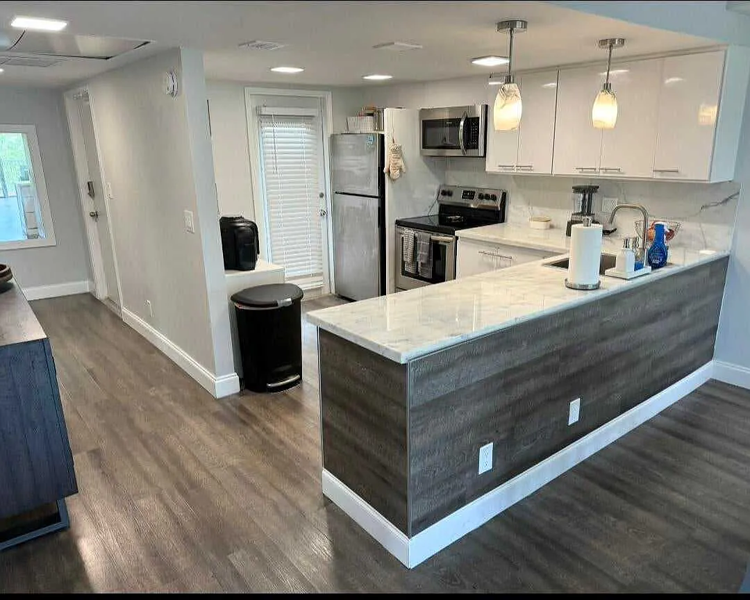 3 bed, $2,500 — Photo 1