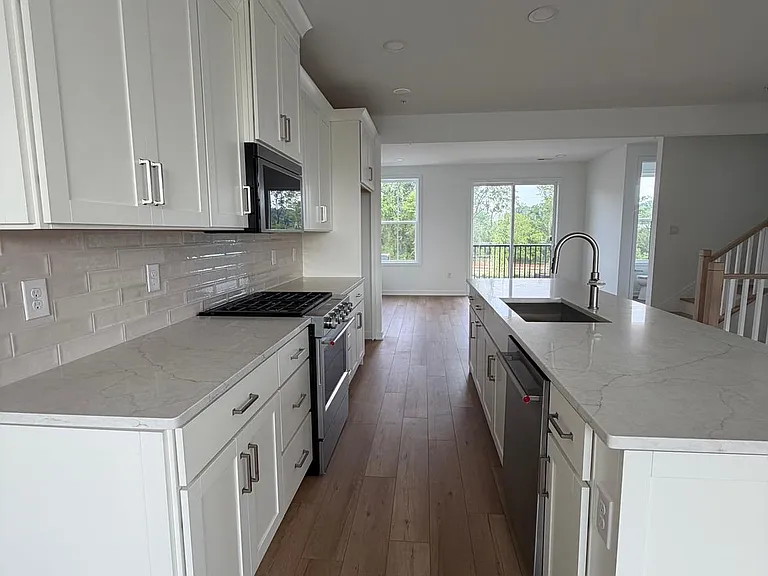 111 Brianna Ct #6 — Photo 11