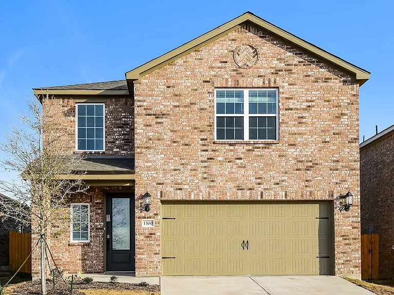 1300 Princeton Hts — Photo 1