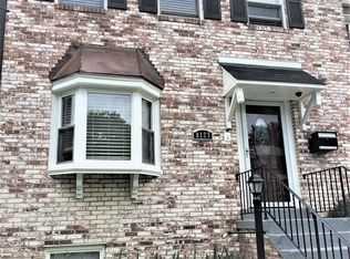 8123 Larkin Ln, Vienna, VA 22182