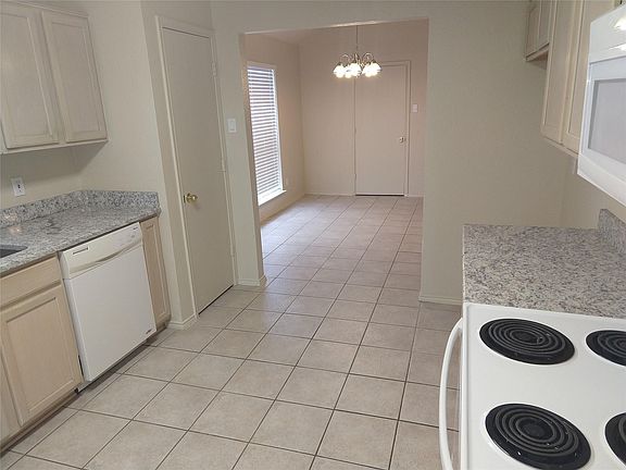 5th image of 3307 Scenic Glen Dr