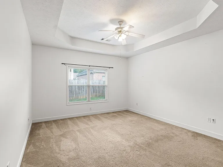 634 Kalypso Cir — Photo 12