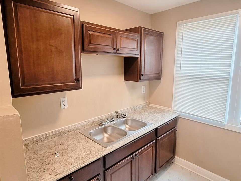 16914 Monica St, photo 5