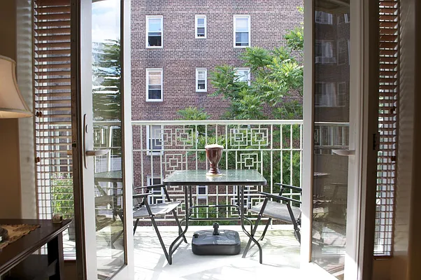 Rented by Mark T. Mallek, LREB | media 10