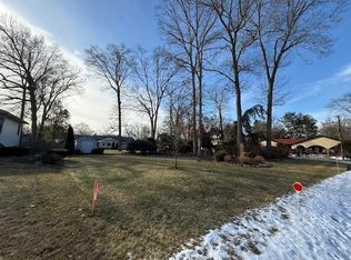 30 Teakwood Dr, Johnston, RI 02919