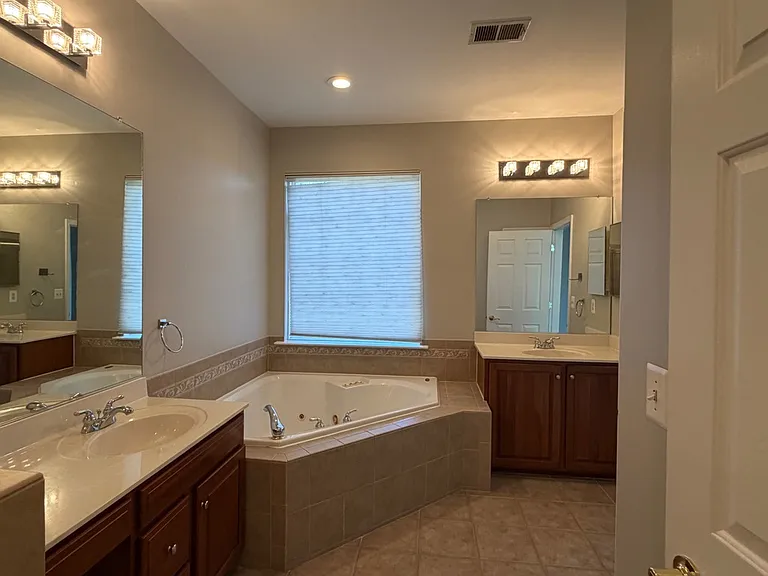 233 Galewood Dr — Photo 14