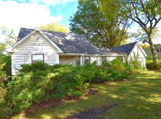 906 E Babcock Ave, Addison, IL 60101