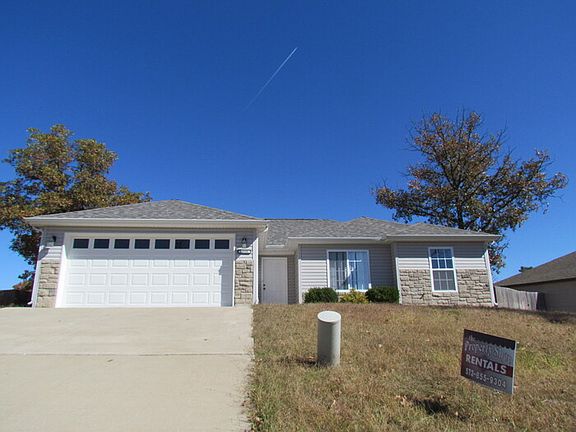 2nd image of 18505 Lynn Ln