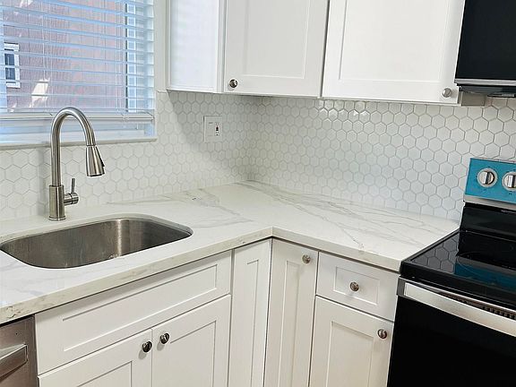 3rd image of 9005 Alcosta Blvd APT 189