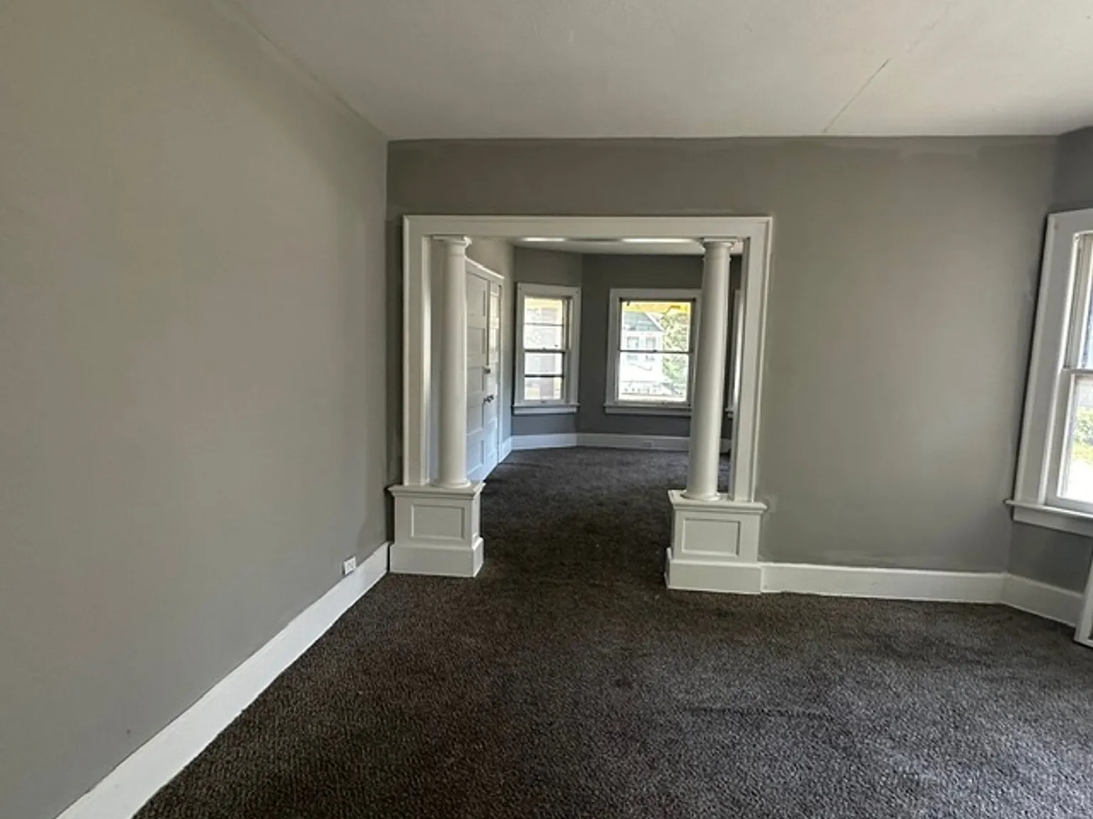 Nice Cozy upstairs unit — Photo 3