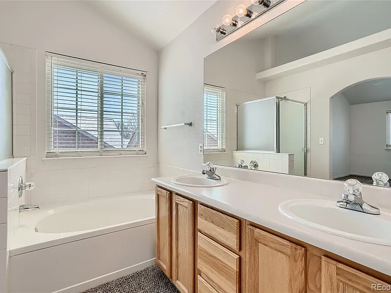 11640 Elizabeth Pl — Photo 9