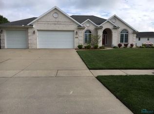 7730 Pilliod Rd, Holland, OH 43528