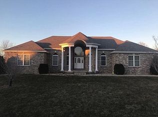 6460 Birchwood Ln, Decatur, IL 62521