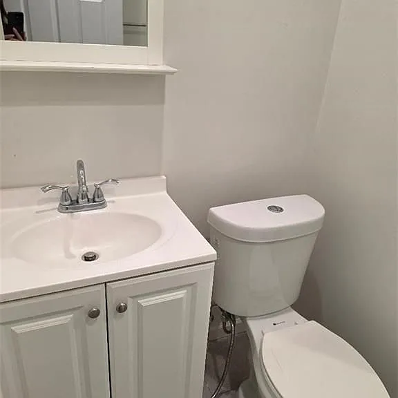 8371 Capistrano Ave — Photo 2