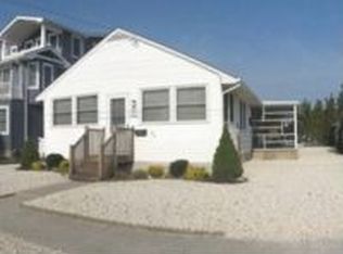53 16th St W, Avalon, NJ 08202