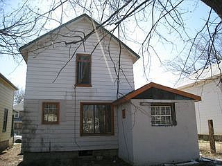 2nd image of 74 Tregent St