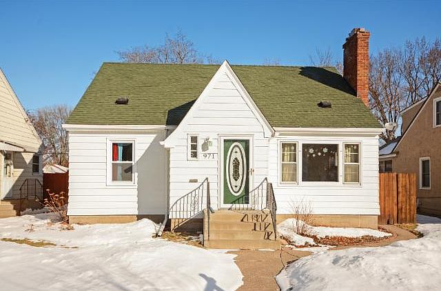 1st image of 971 Hawthorne Ave E
