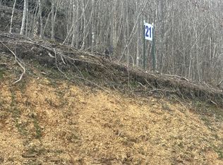 21 Sleepy Hollow Rd, East Bernstadt, KY 40729