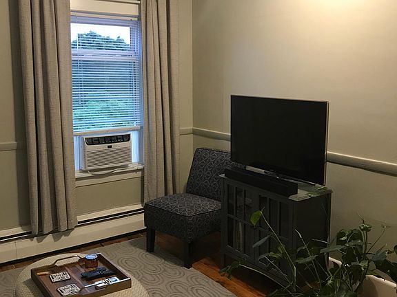 5th image of 58 Essex St #3L