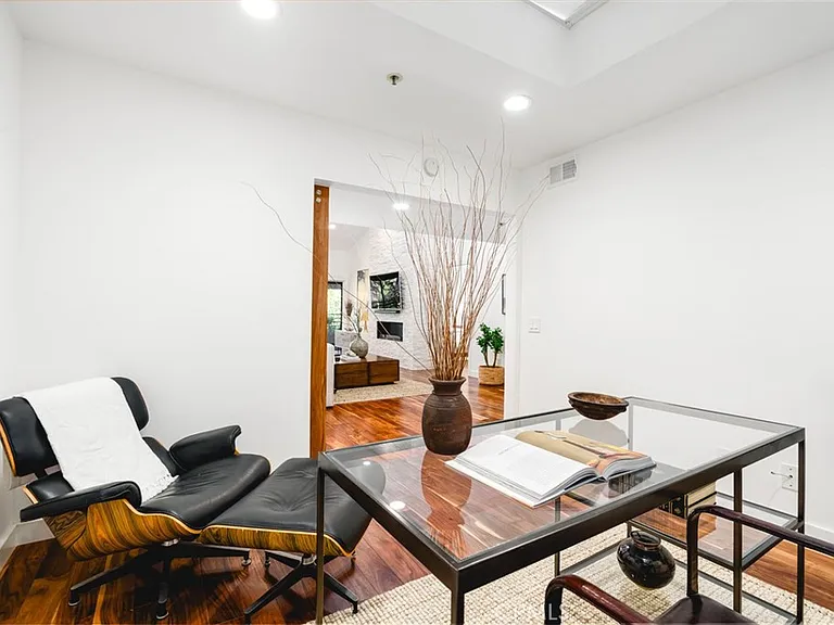 280 Cagney Ln #301 — Photo 45