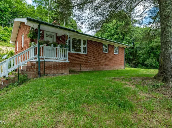 354 Crestview Dr, Mountain City, TN 37683