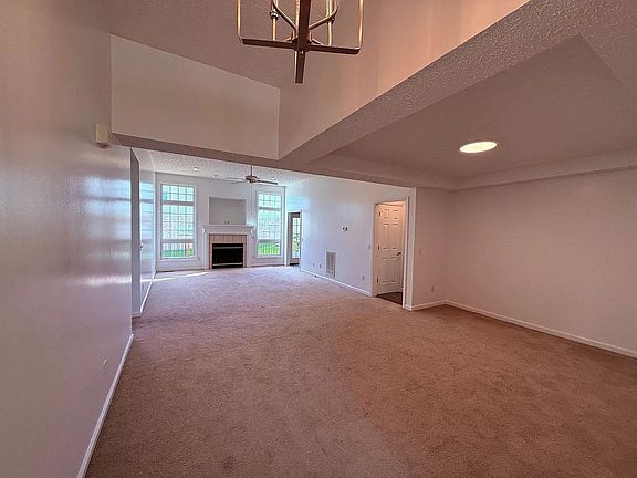 2nd image of 2513 Cherry Ln