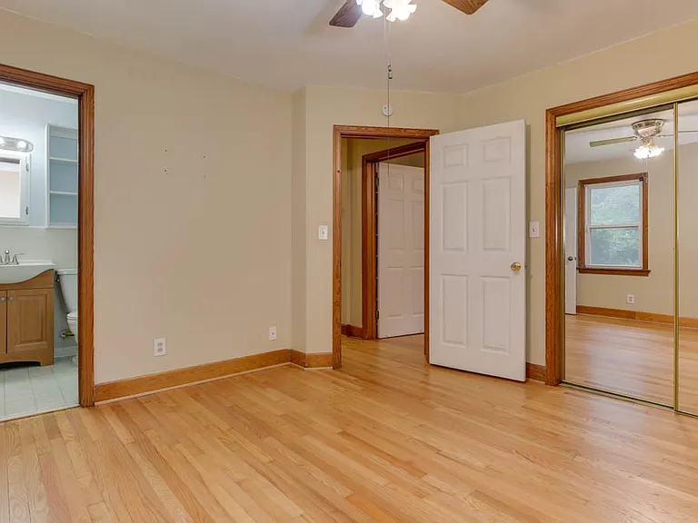 128 Mann Dr — Photo 18