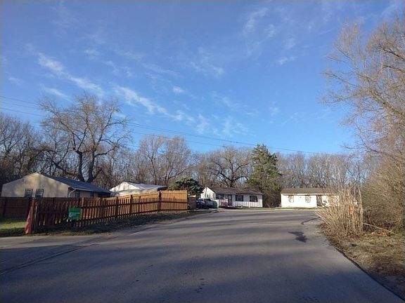 5th image of 4024 Oakley Ave