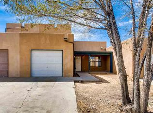 1052 Avenida Linda, Santa Fe, NM 87507