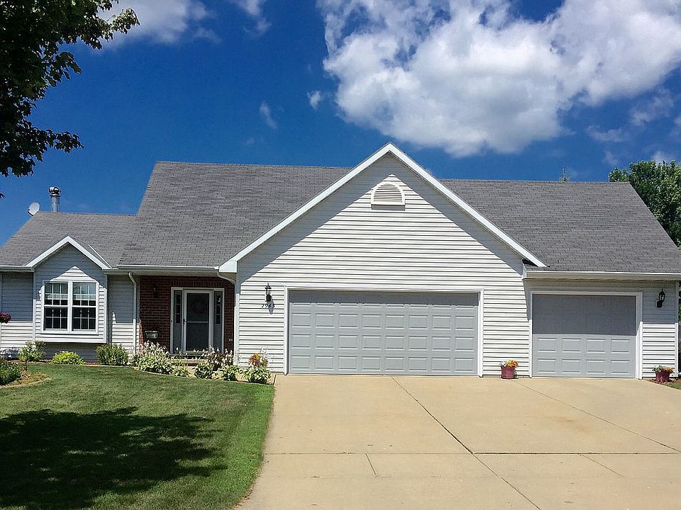 1st image of 2945 Blue Spruce Dr