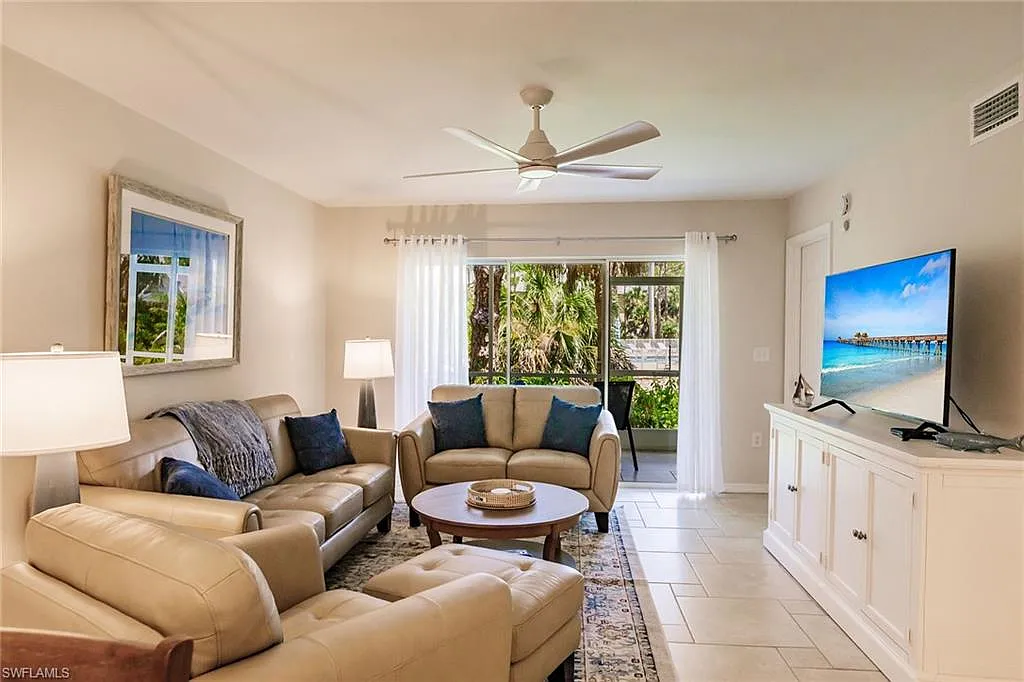 3032 Sandpiper Bay Cir — Photo 3