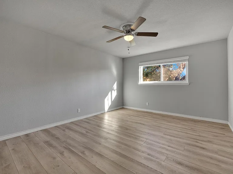 11506 Whisper Cir — Photo 20