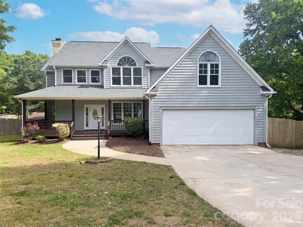 2496 Lake Shore Rd S, Denver, NC 28037