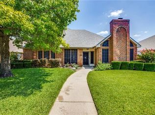 1913 Diamond Ridge Dr, Carrollton, TX 75010