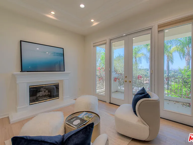 3791 Winford Dr — Photo 24
