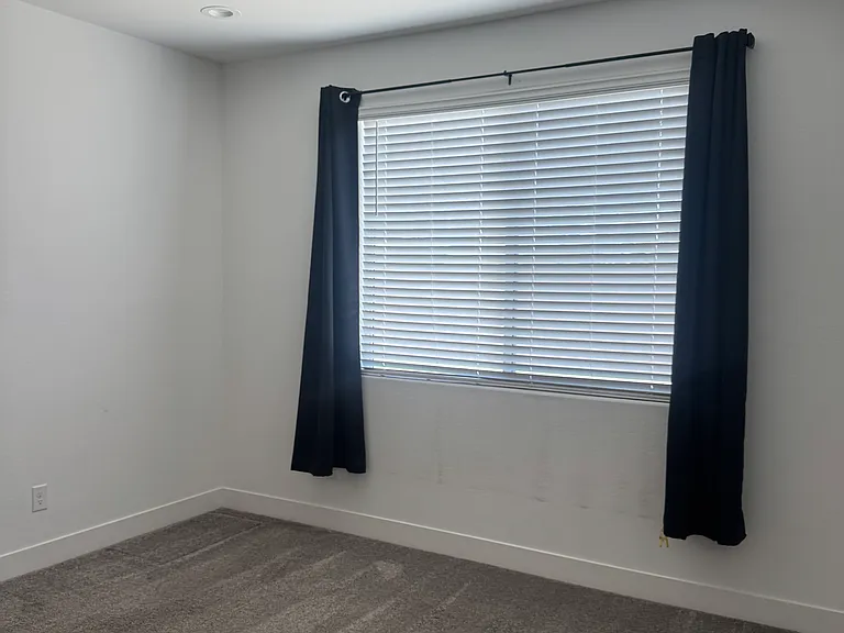 2521 S 180th Dr — Photo 36
