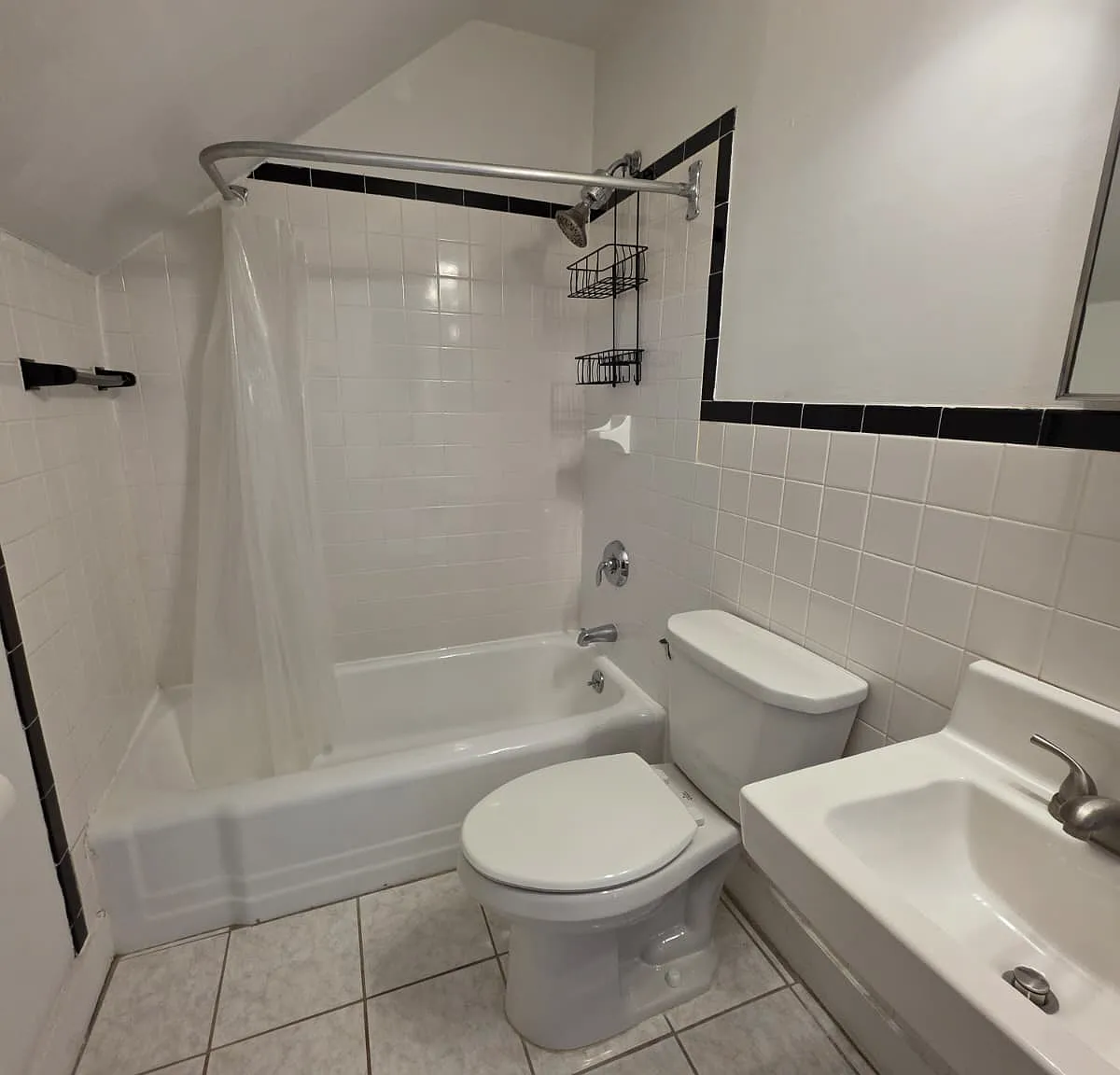 2 bed, $2,050 — Photo 3