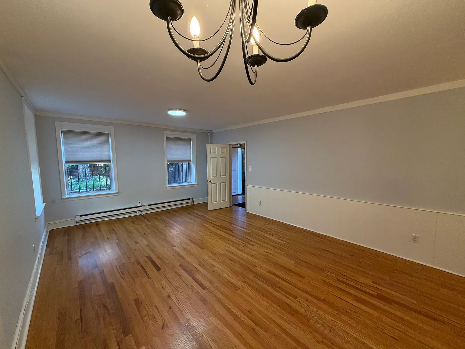 1 bed, 900 sqft, $3,200 — Photo 3