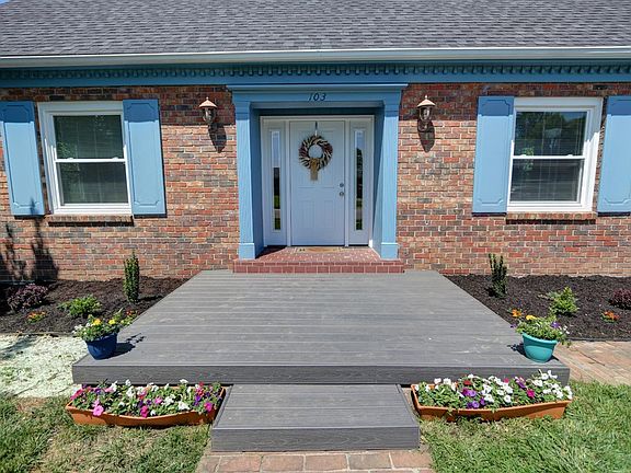 3rd image of 103 N Porter Dr