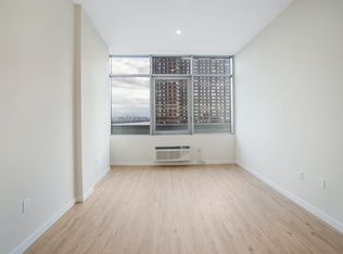 90 Main St #PENTHOUSE 05, Fort Lee, NJ 07024