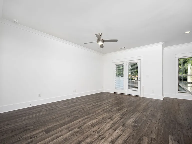 609 Lee St #B2 — Photo 11