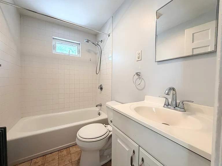 25 Brookside Rd — Photo 4