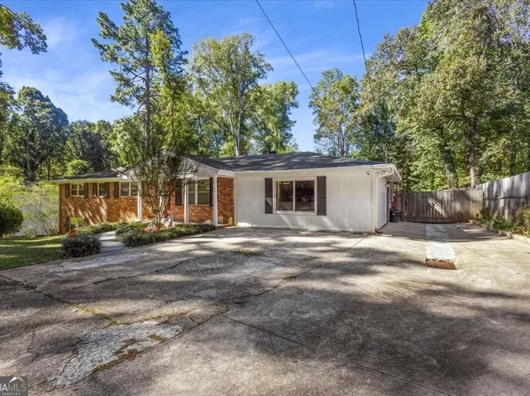4129 King Edward Dr, Douglasville, GA 30135