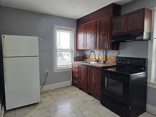 320 Cleveland Ave Photo 1