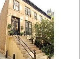 53 W Schiller St, Chicago, IL 60610